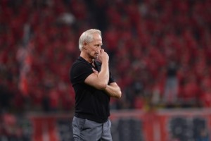 云南主帅：球员在场上已拼尽全力，下半场我们的注意力不集中